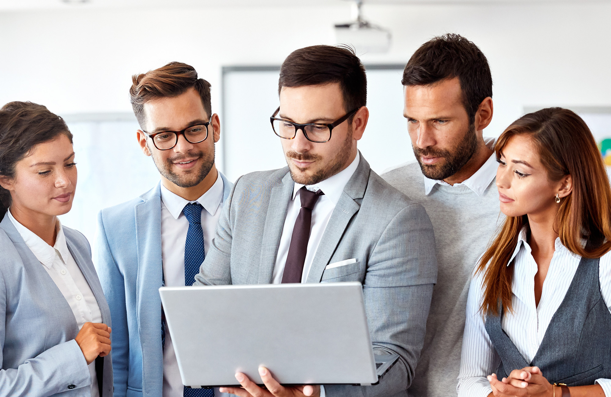 virtusa-modernization-approach-to-bridge-connectivity-with-pega-hero-banner.jpg